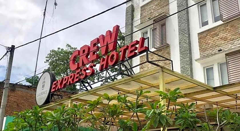 CREW EXPRESS Hotel