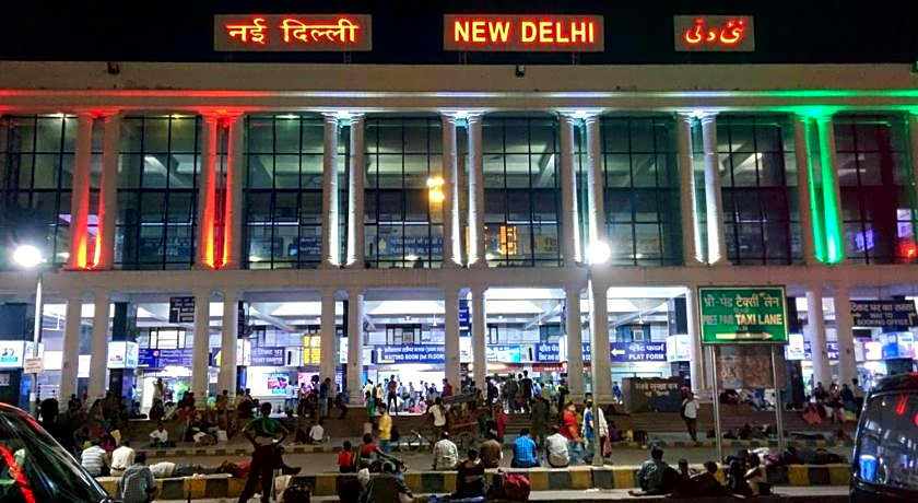 HOTEL DELHI 55 @ NEW DELHI RAILWAY STATION                                                      