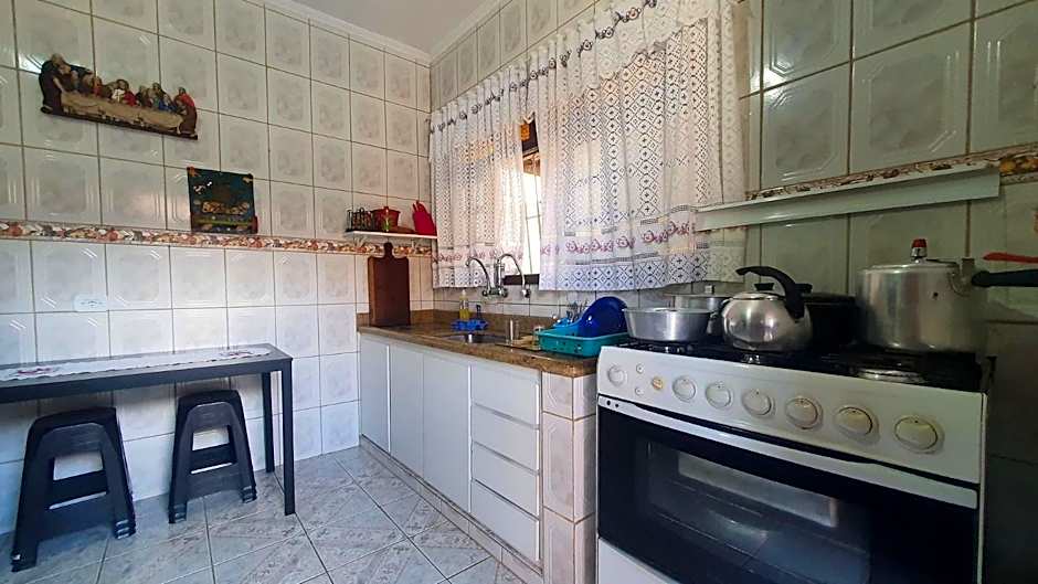 Piscina, Churrasqueira, Wi-Fi, SmartTv, 4dorm, Comércios na porta