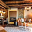 1822 Makrinitsa Suites