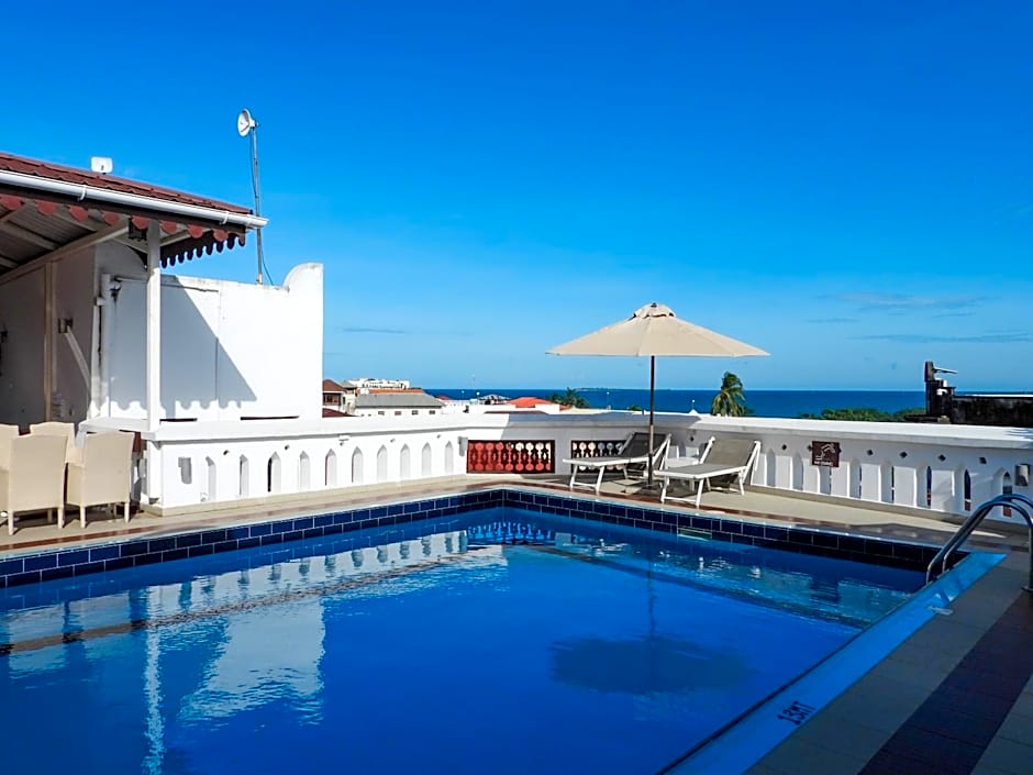 Maru Maru Hotel