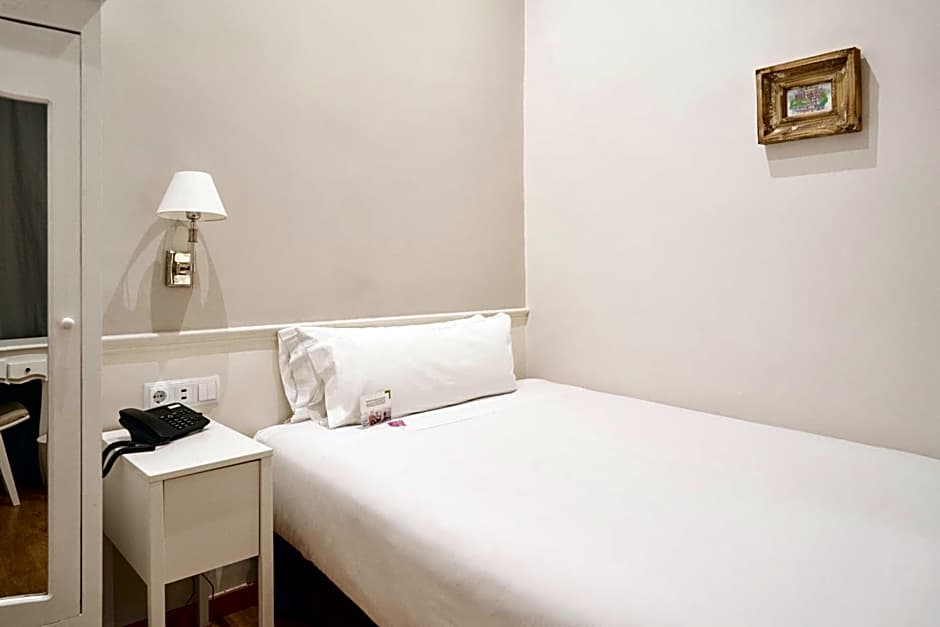 Mesón Castilla Atiram Hotels
