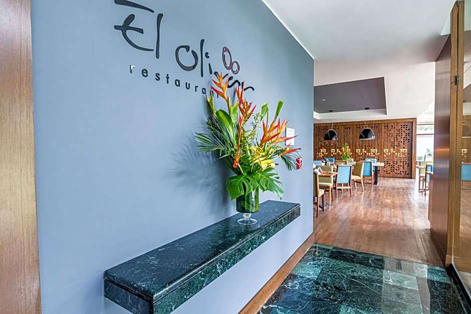 Sonesta Hotel El Olivar