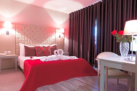 Special Offer - Double/Twin Room with Romantic Package
