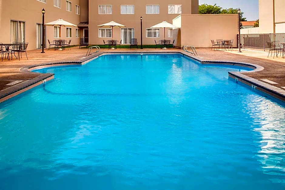 Holiday Inn Hotel & Suites Overland Park-West By IHG