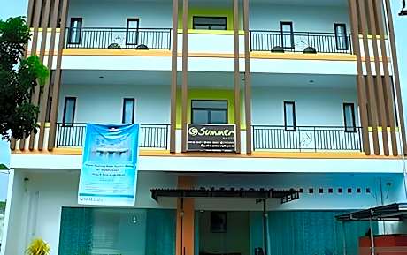 Summer Hotel Bitung