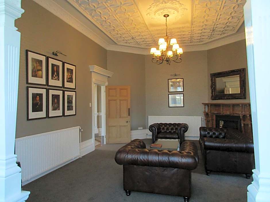 Valmai House & Motel Cambridge