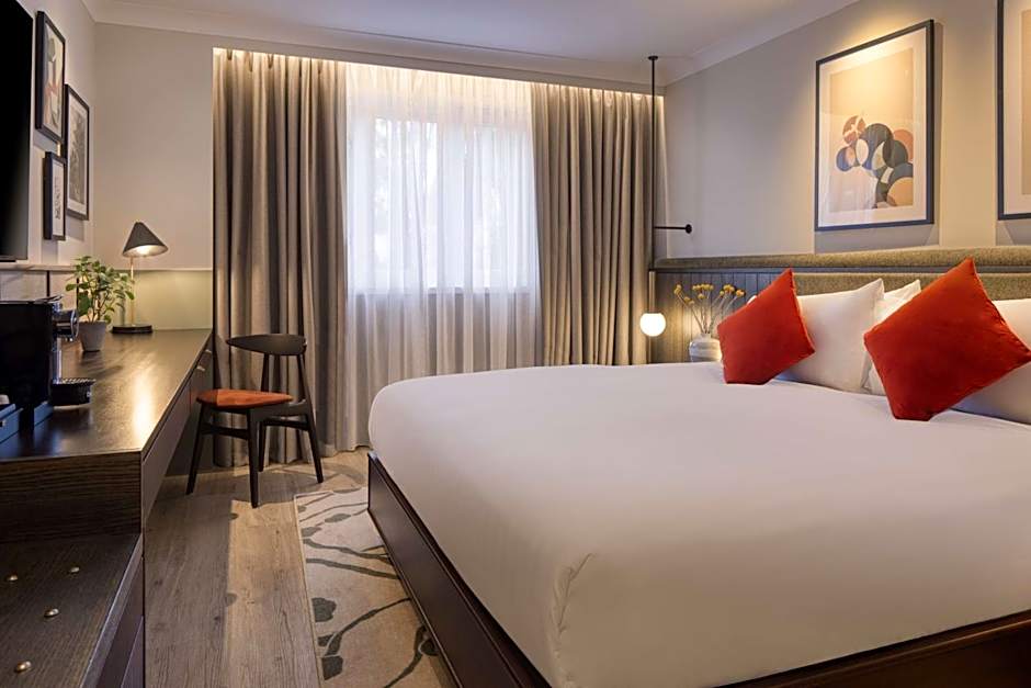 The Samuel Ryder Hotel St Albans, Tapestry Collection Hilton