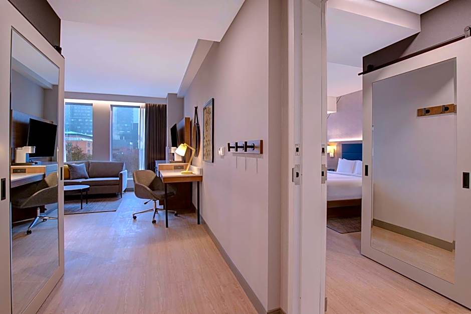 Hampton Inn By Hilton Montreal Downtown, Qc