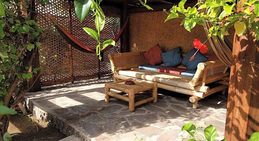 Mango Dive & Bungalow
