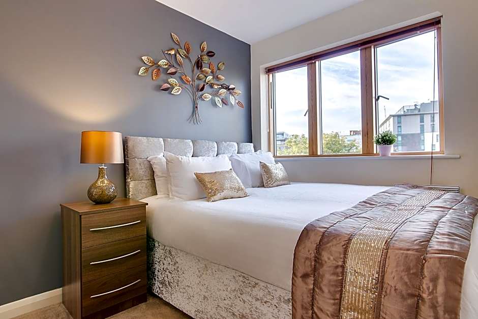 Mica Point City Centre Apartment