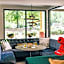 All-Movie Hotel
