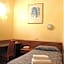 Club Hotel