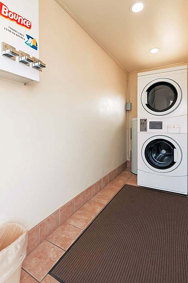 Americas Best Value Inn Austinburg