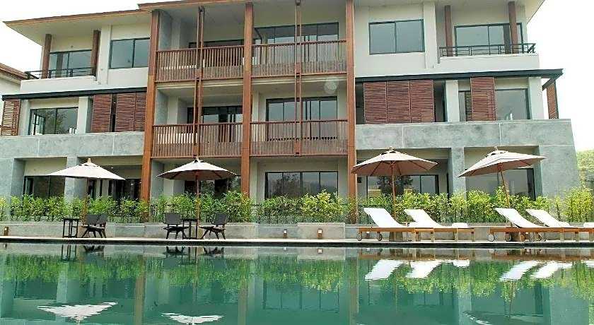 Veranda High Residence