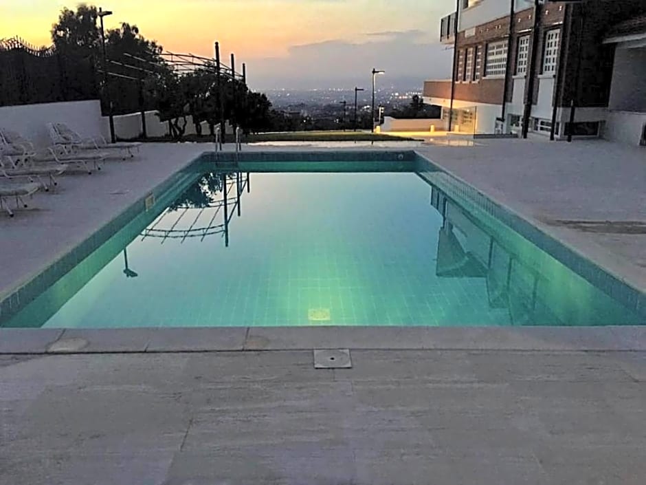 Villa Vicino Napoli – Pollena Trocchia, CO