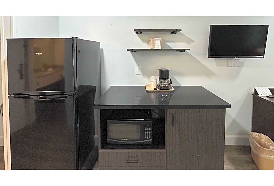 Studio 6 Suites Hesperia, CA West Main Street I 15