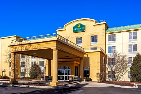 La Quinta by Wyndham Milwaukee SW New Berlin