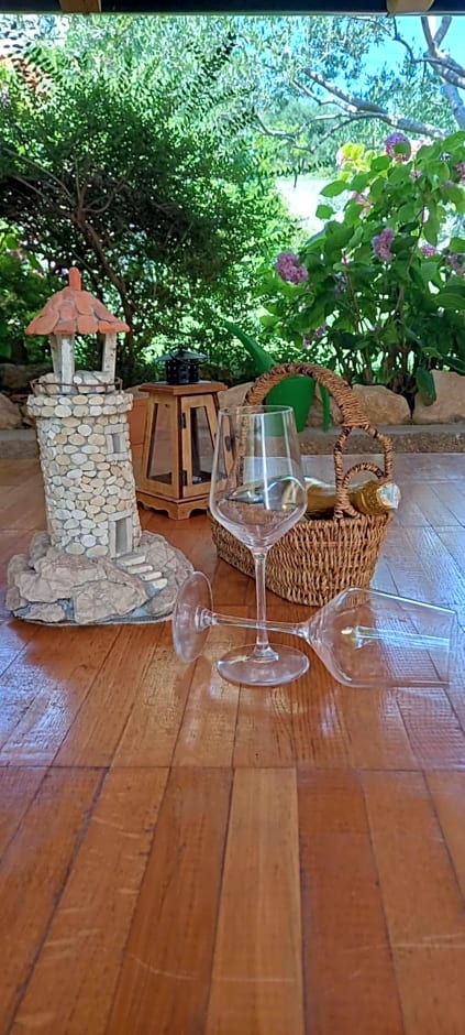 Foto 1 dari 33 — SOBE ŠOTIĆ