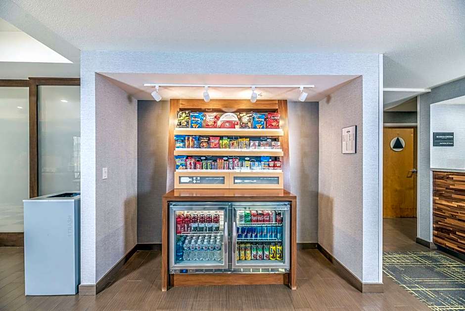 Hampton Inn By Hilton Oakland-Hayward