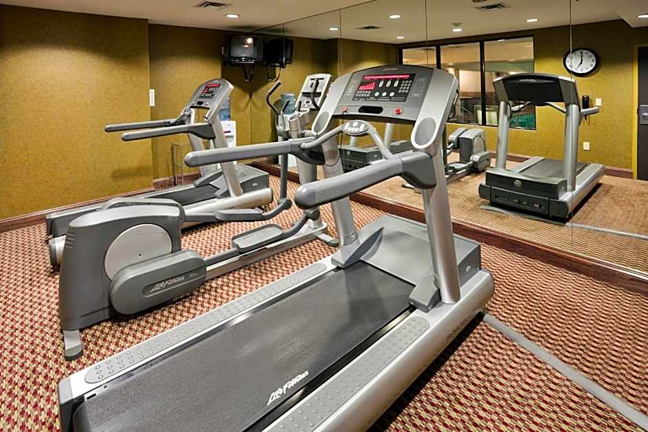 Holiday Inn Express Hotel & Suites Birmingham - Inverness 280 By IHG