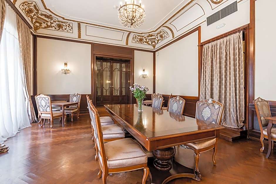 Hotel Palace Bellevue