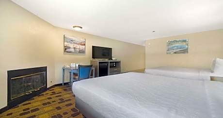 Queen Room with Two Queen Beds and Fireplace - Second Floor/Stair Access Only