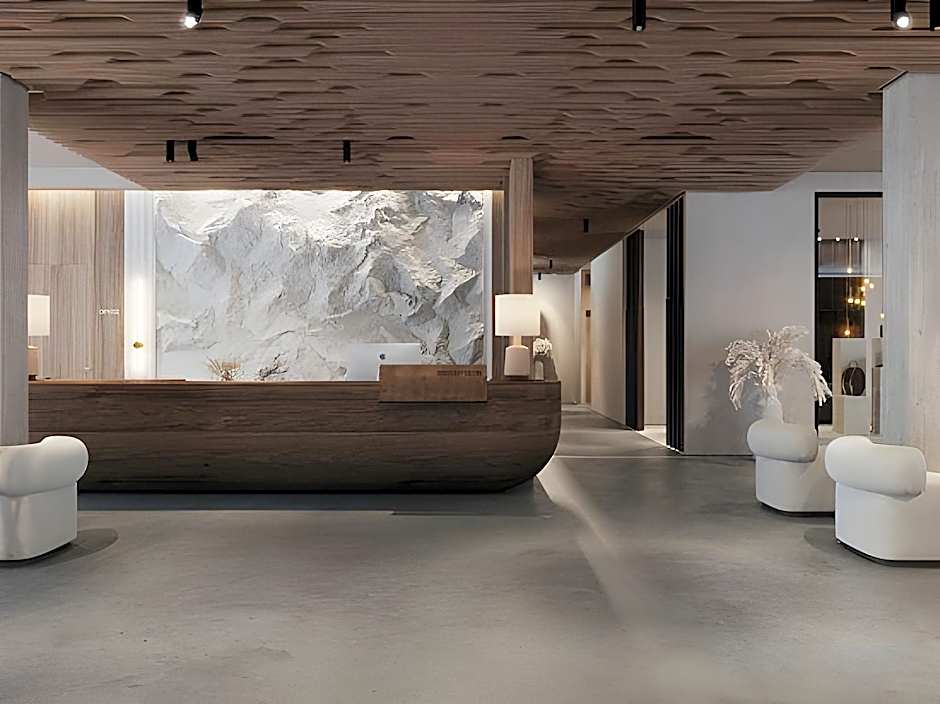 La Green Hotel & Residence