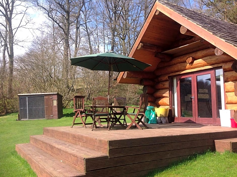 lyne view, log cabin