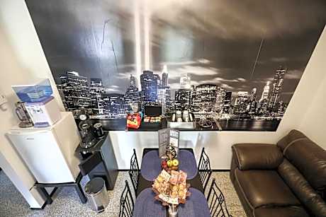 Suite with Garden View