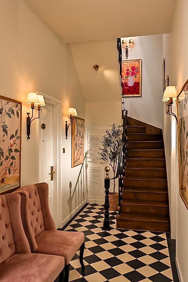 THE LUNA - Boutique Hotel