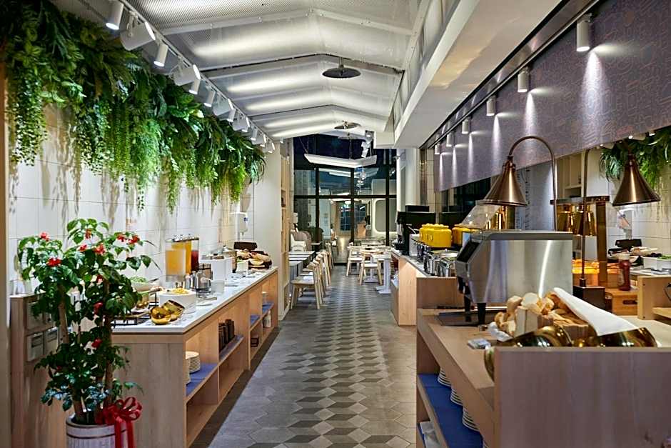 Green World Hotels Song Shan