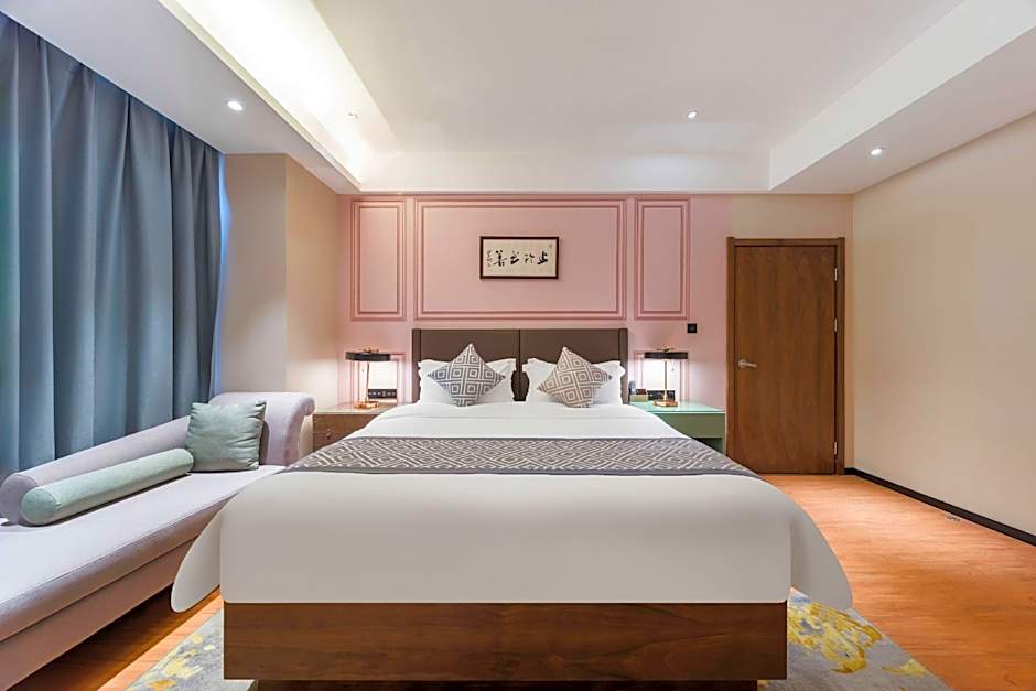 GEM Hotel Luoyang Longmen High Speed Railway Station Univerisity Town