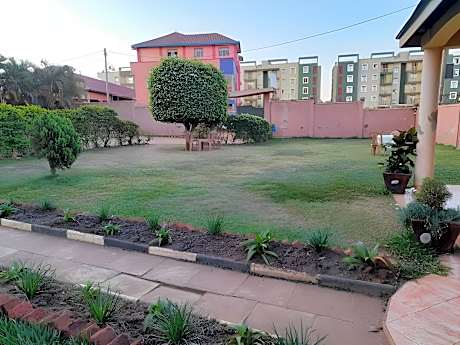 Twin Tower Gardens Hotel