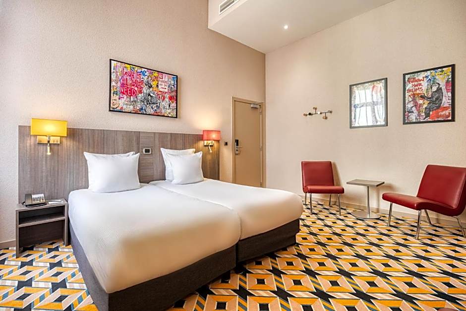 Alma Grand Place Hotel