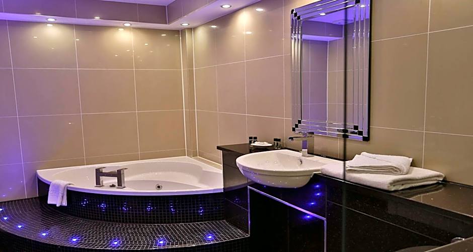 Best Western Premier Heronston Hotel & Spa