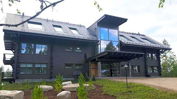 Naava Chalet Pikku Panda (305)