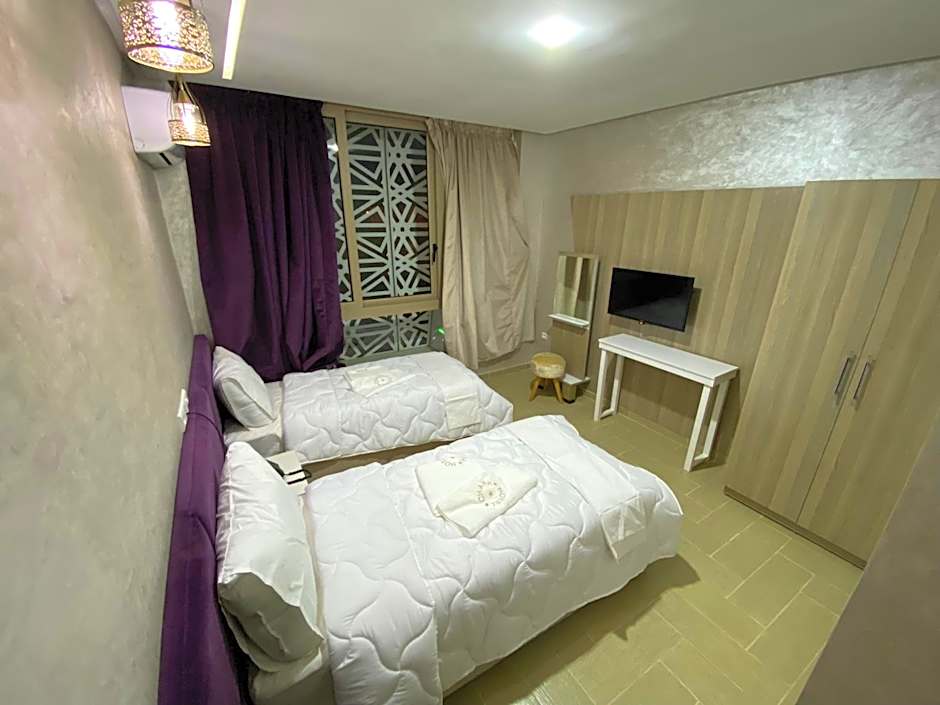 Photo 1 of 5 of Triple Room