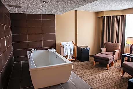 King Suite with Whirlpool - Non-smoking