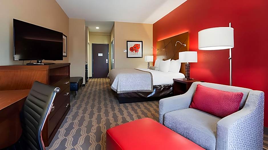 Best Western Plus Fairview Inn & Suites