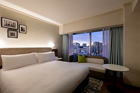 1 Queen Standard Bay View