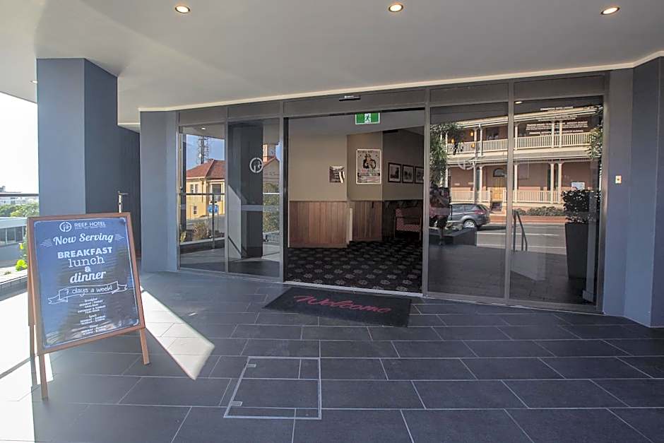 Gladstone Reef Hotel Motel