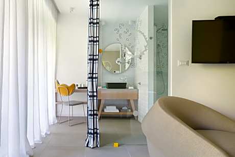 Superior Double Room with Balcony