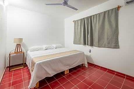 Deluxe Double Room with Shower