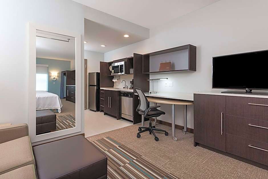 Home2 Suites by Hilton Charlotte University Research Park