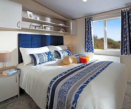 6 Berth Super Deluxe Mobile Home - Dog Friendly