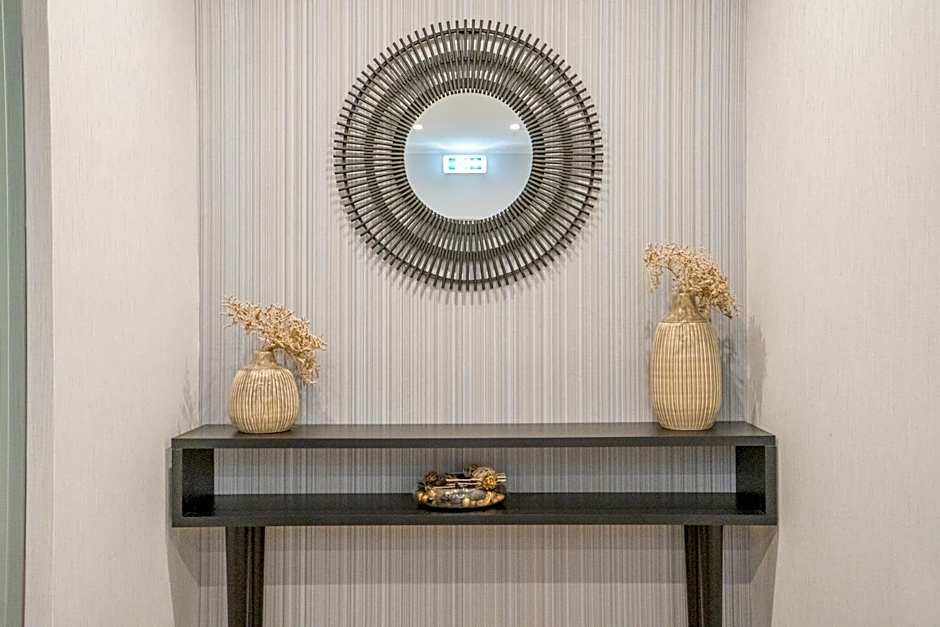 Dinya Lisbon Hotel & Lounge Bar