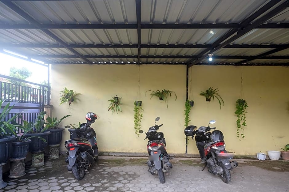 RedDoorz near Candi Ratu Boko 2