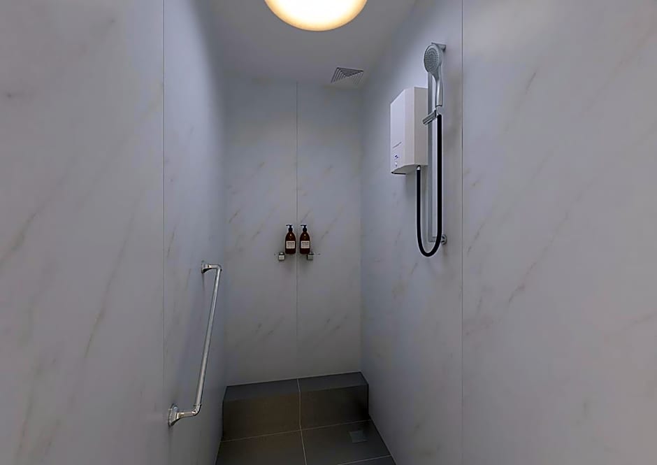 Signel Poshtel, the Rare Gem of North Borneo