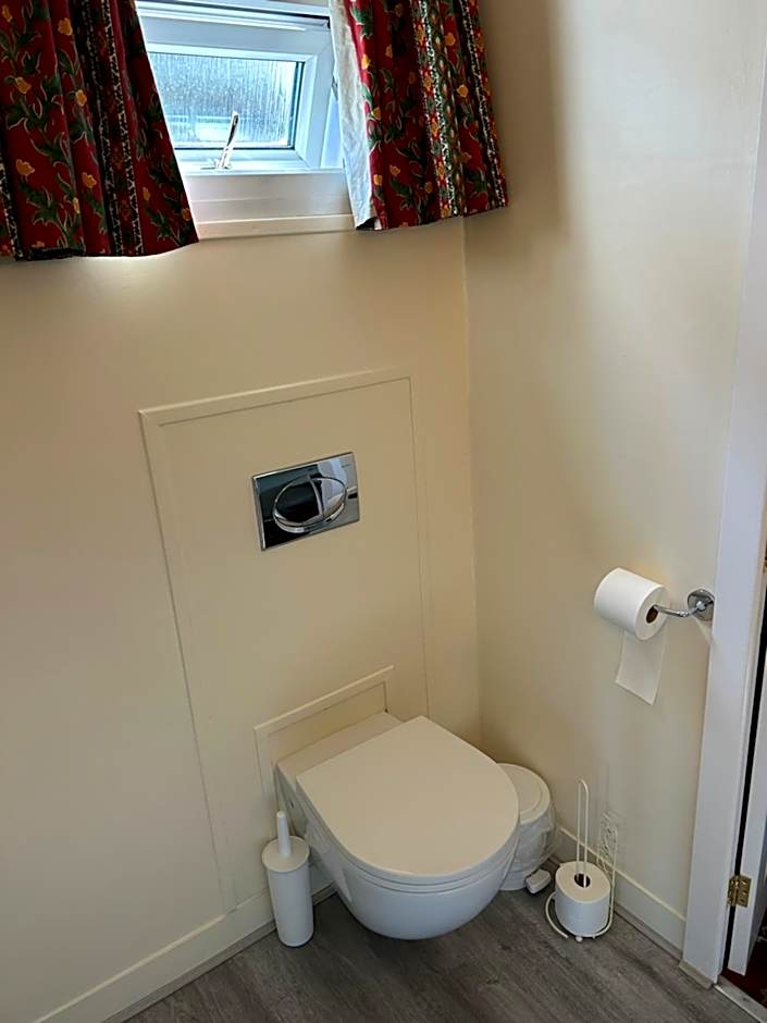 Oakwood Bed and Breakfast Heathrow